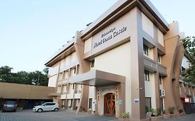 Super Townhouse Dona Castle
