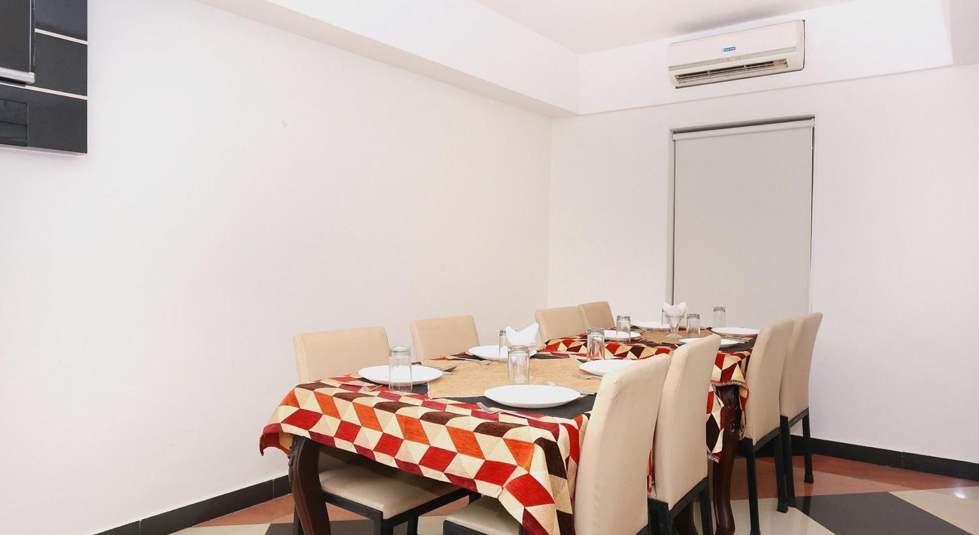 Super Townhouse Dona Castle Hotel Kollam Exterior photo