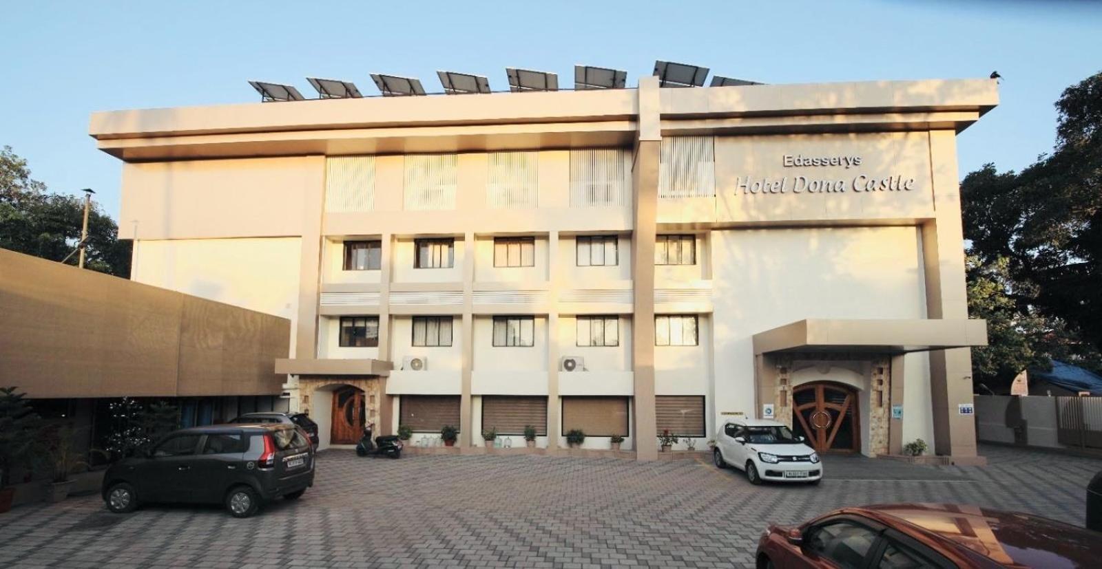 Super Townhouse Dona Castle Hotel Kollam Exterior photo